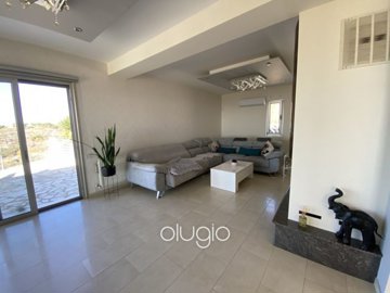 166326-bungalow-for-sale-in-mesa-choriofull