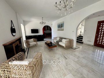 174036-detached-villa-for-sale-in-coral-bayfu