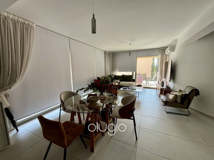 Image No.2-Appartement de 3 chambres à vendre à Universal