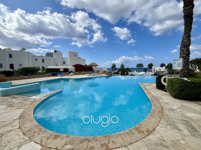 Image No.3-Villa de 6 chambres à vendre à Chloraka