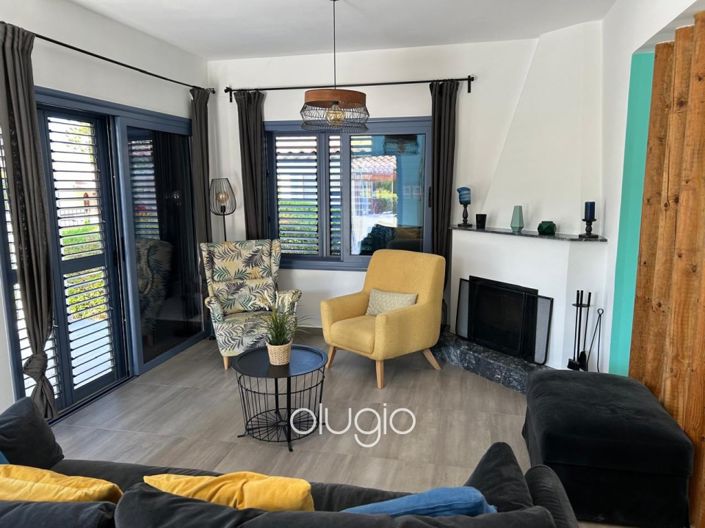 Image No.10-2 Bed Villa for sale