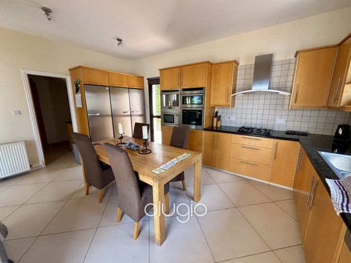 Image No.4-3 Bed Villa for sale