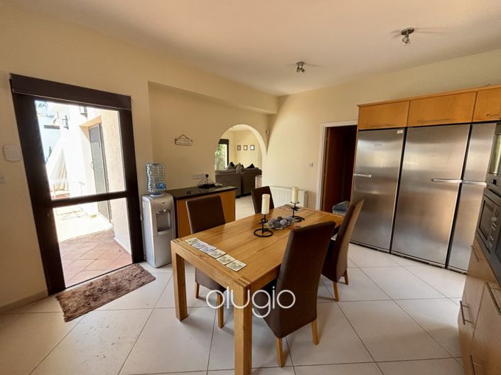 Image No.6-3 Bed Villa for sale