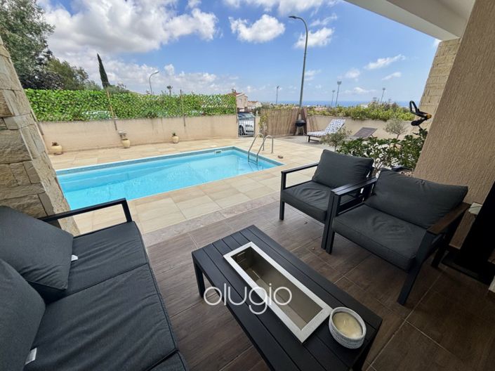 Image No.3-Villa de 3 chambres à vendre à Peyia