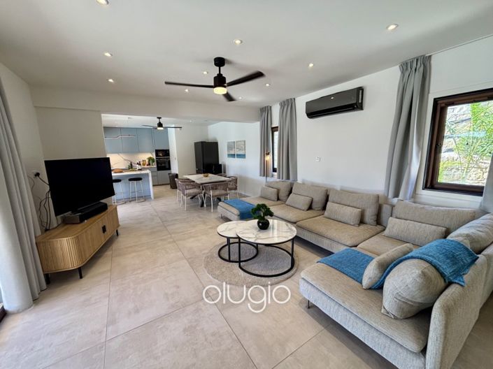 Image No.2-5 Bed Villa for sale