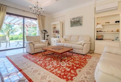 185584-detached-villa-for-sale-in-latchifull