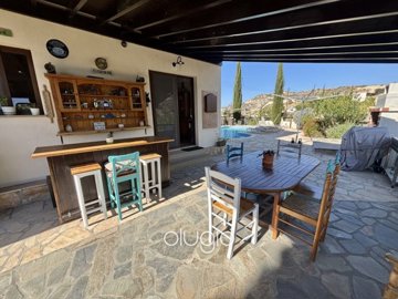 187230-detached-villa-for-sale-in-peristerona