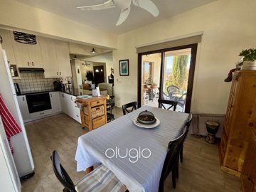 187234-detached-villa-for-sale-in-peristerona