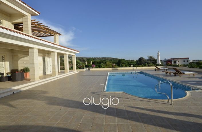 Image No.3-8 Bed Villa for sale