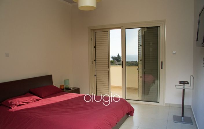 Image No.9-8 Bed Villa for sale