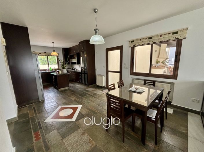 Image No.8-3 Bed Villa for sale