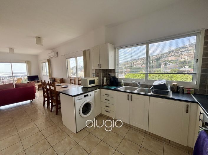 Image No.6-2 Bed Townhouse for sale