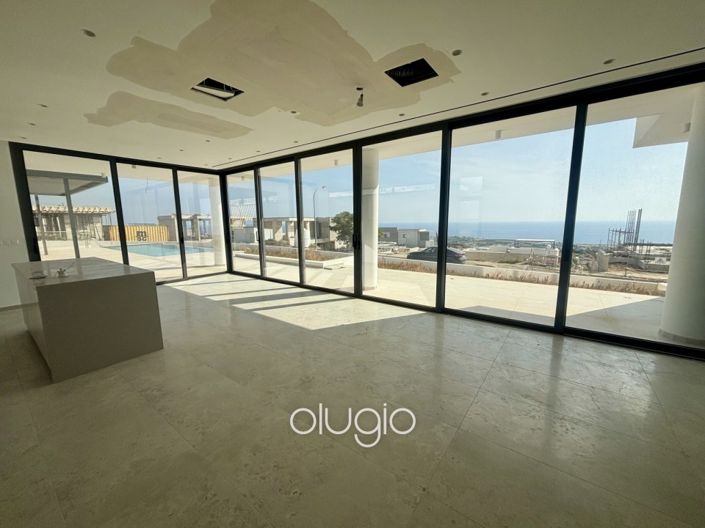 Image No.2-4 Bed Villa for sale