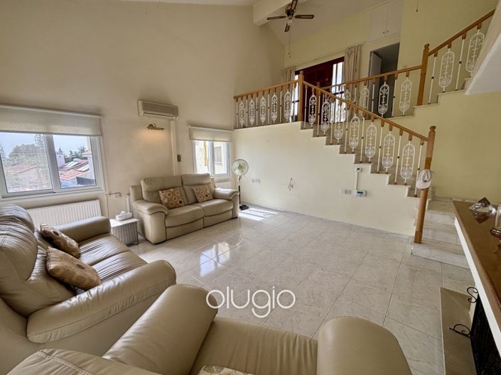 Image No.2-5 Bed Villa for sale