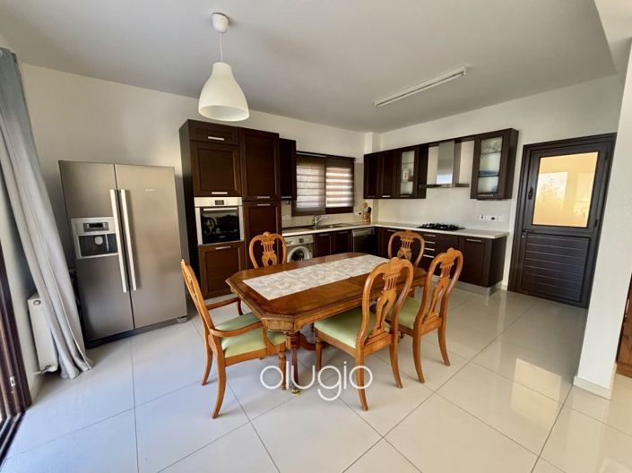 Image No.4-3 Bed Villa for sale