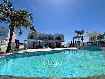 189651-detached-villa-for-sale-in-sea-caves-s