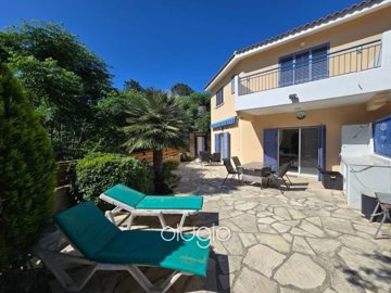 190156-semi-detached-villa-for-sale-in-univer
