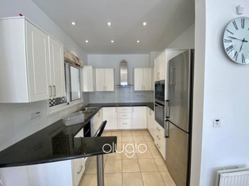 190169-detached-villa-for-sale-in-coral-bayfu