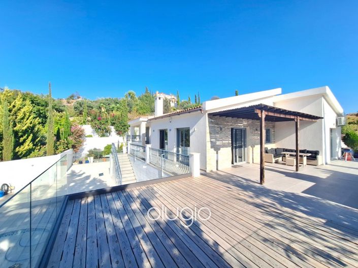 Image No.2-5 Bed Villa for sale