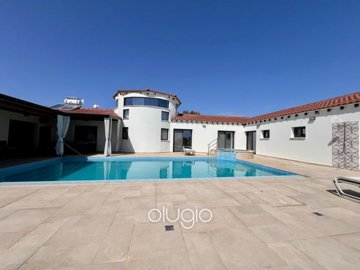 183244-detached-villa-for-sale-in-sea-caves-s