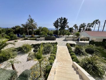 183271-detached-villa-for-sale-in-sea-caves-s