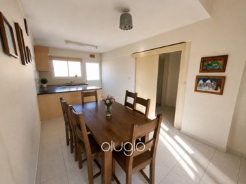 195706-apartment-for-sale-in-chlorakafull