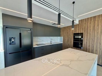 195833-detached-villa-for-sale-in-sea-caves-s
