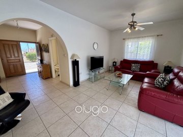 196035-detached-villa-for-sale-in-sea-caves-s