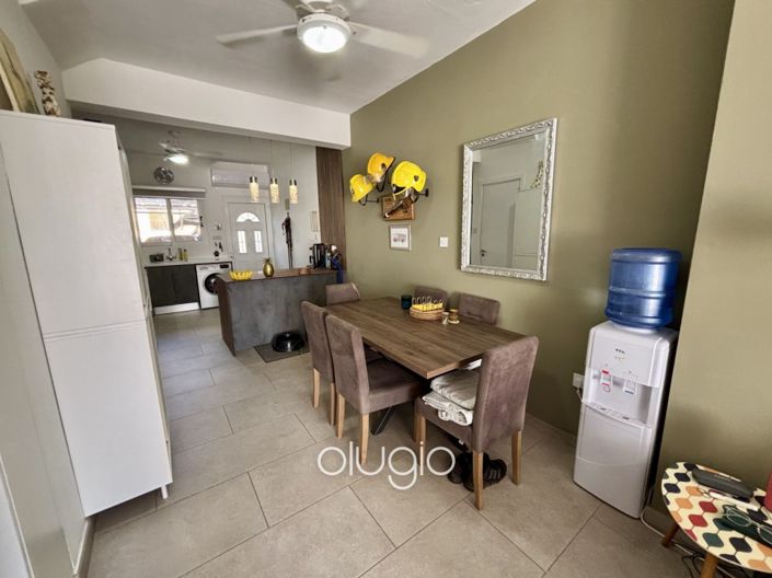 Image No.9-2 Bed Townhouse for sale