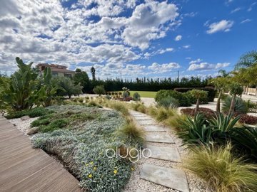 196875-detached-villa-for-sale-in-sea-caves-s