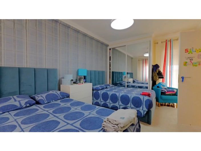 Image No.11-3 Bed House for sale