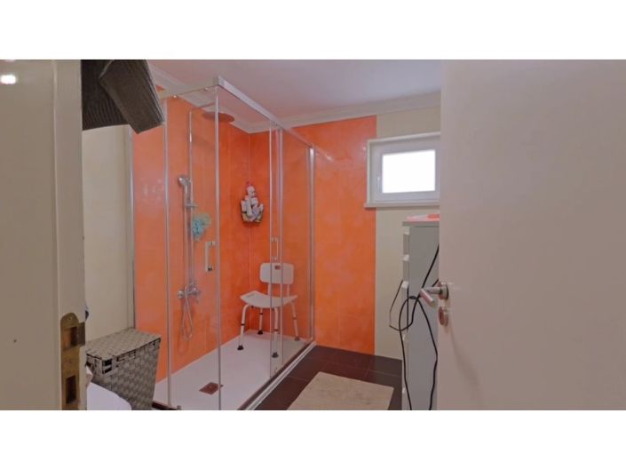 Image No.13-3 Bed House for sale
