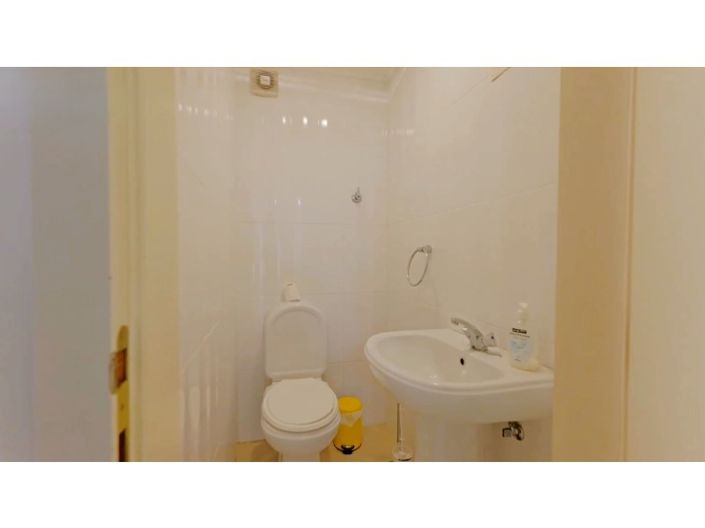Image No.18-3 Bed House for sale