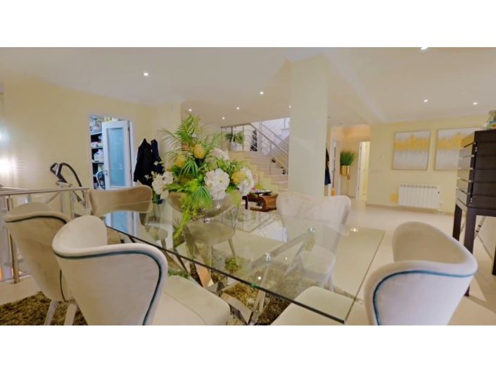 Image No.5-3 Bed House for sale