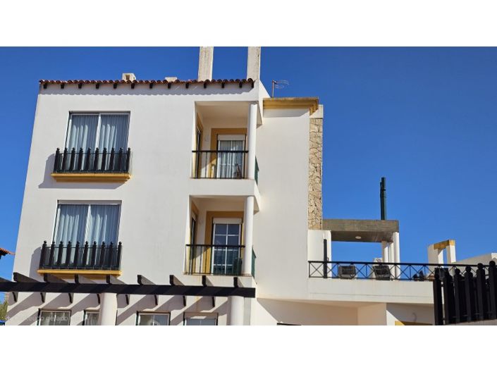 Image No.19-3 Bed Apartment for sale