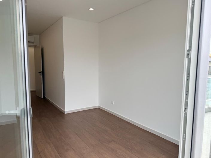 Image No.10-4 Bed Penthouse for sale