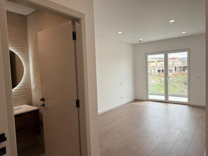 Image No.16-4 Bed Penthouse for sale