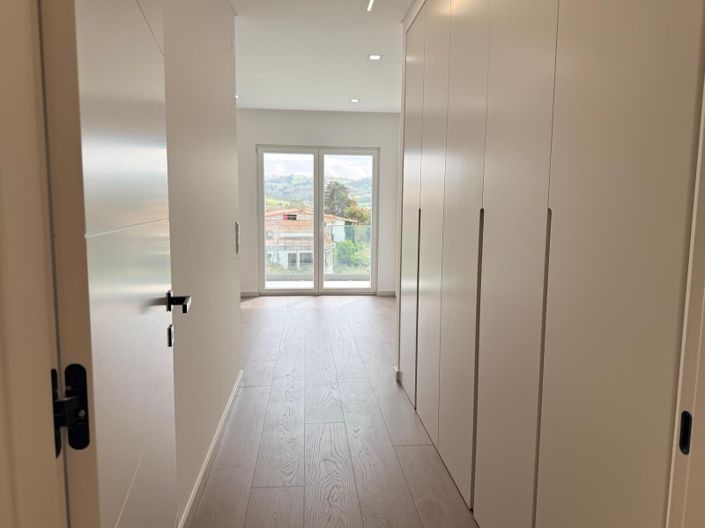 Image No.6-4 Bed Penthouse for sale