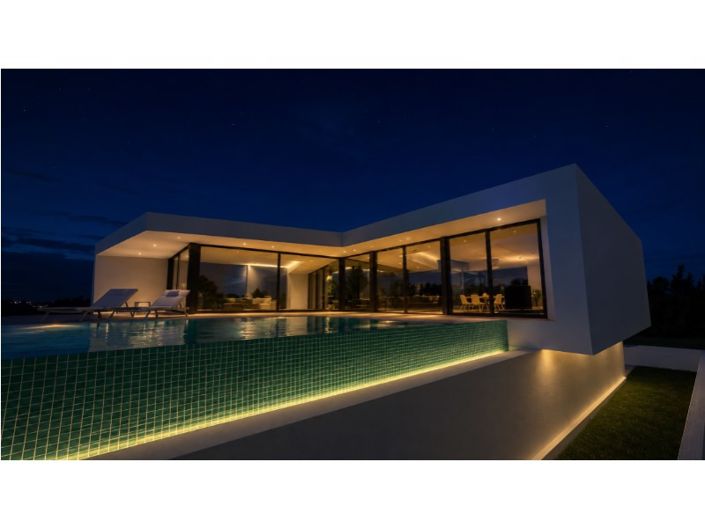 Image No.6-5 Bed House for sale