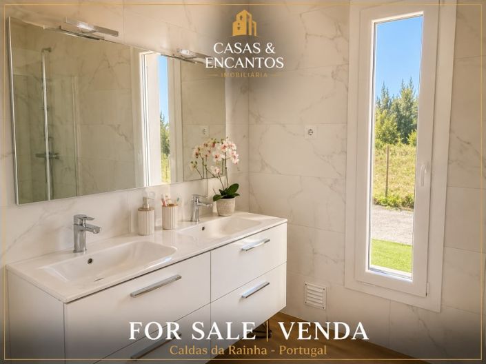 Image No.17-4 Bed House for sale