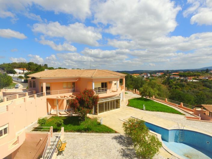 Image No.6-9 Bed House for sale