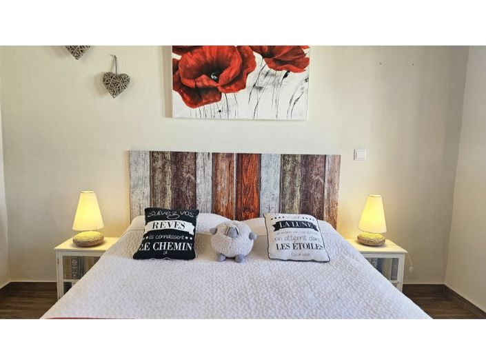 Image No.16-3 Bed House for sale