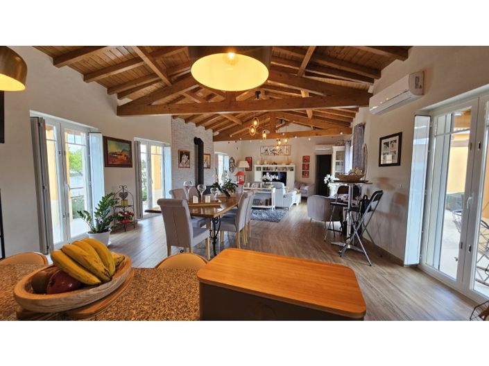 Image No.21-3 Bed House for sale