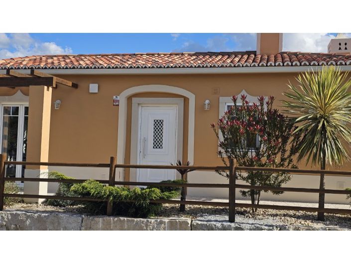 Image No.23-3 Bed House for sale