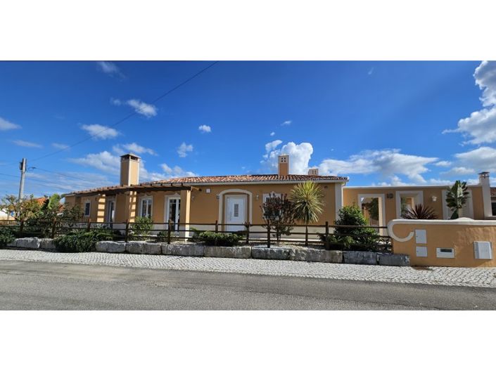 Image No.24-3 Bed House for sale
