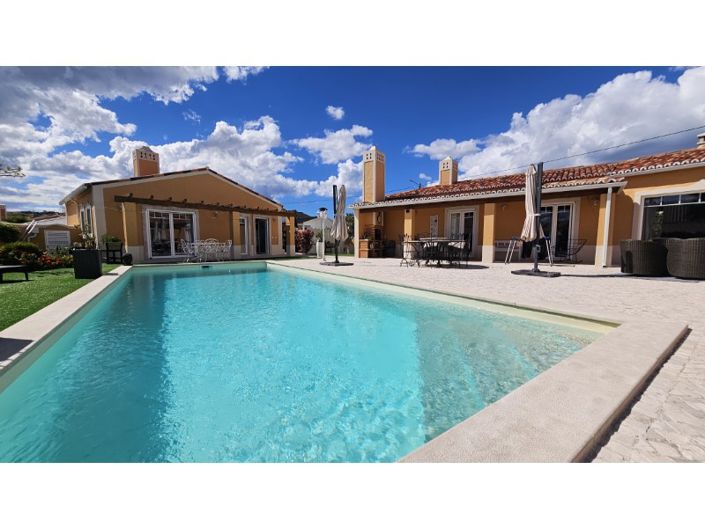 Image No.7-3 Bed House for sale