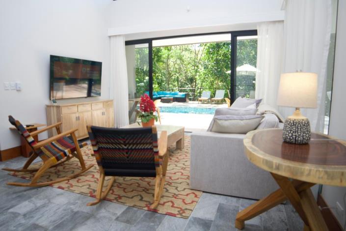 Image No.10-2 Bed Villa / Detached for sale