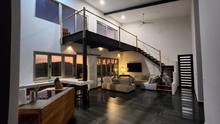 Image No.12-12 Bed Hotel for sale
