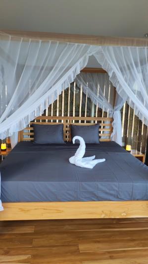 Image No.35-12 Bed Hotel for sale