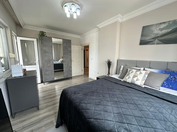 Image No.9-3 Bed Apartment for sale
